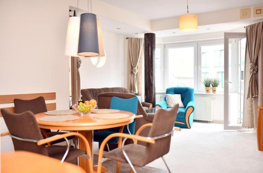 Apartament Porto Z Rowerami Gratis Kołobrzeg Exteriör bild