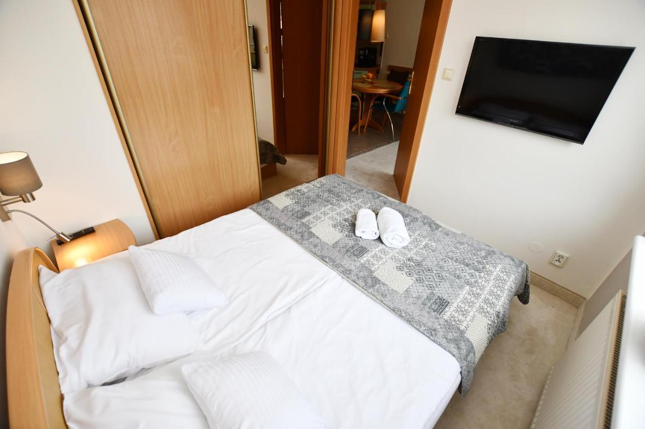 Apartament Porto Z Rowerami Gratis Kołobrzeg Exteriör bild